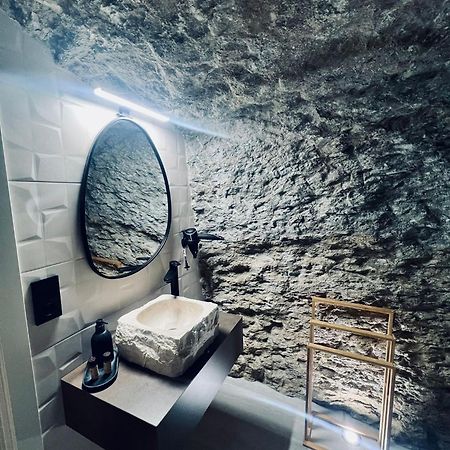 Cueva Luxe Las Calcetas Setenil De Las Bodegas Eksteriør billede